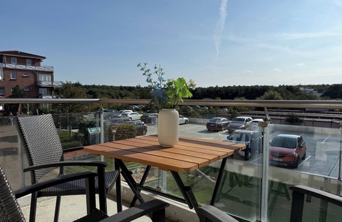 Sahlenburg Apartment | Idyllic Beachside Apartment with Ocean View and Spa Access