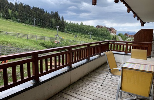 Prapoutel Apartment | Cozy Getaway: 33 m² Retreat for Up to 4 Guests