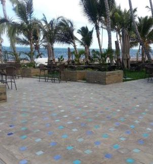 Shanzu Apartment | Cozy B12 Cowrie Beach Studio with Oceanfront Amenities