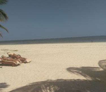 Shanzu Apartment | Cozy B12 Cowrie Beach Studio with Oceanfront Amenities