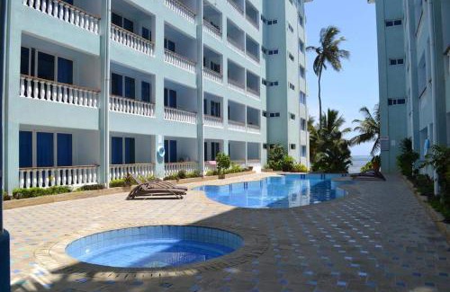 Shanzu Apartment | Cozy B12 Cowrie Beach Studio with Oceanfront Amenities