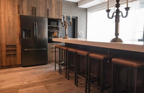 Downtown Apartment | Discover B14: Unique Downtown Apartment with Breakfast