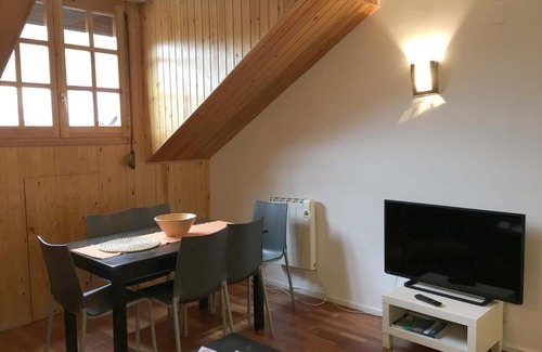 Benasque Apartment | Pet & Child Friendly Getaway at Edif Los Tilos 1