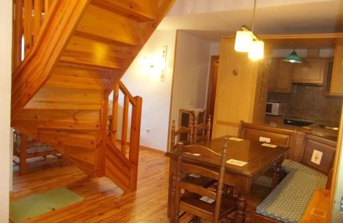 Benasque Apartment | Pet-Friendly B16 - Edif Ball Benás Dúplex in Villmor