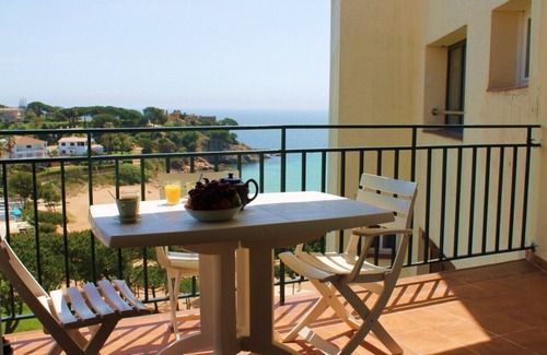 Palamos Apartment | Cozy Ocean View Apartment Just Steps from the Beach