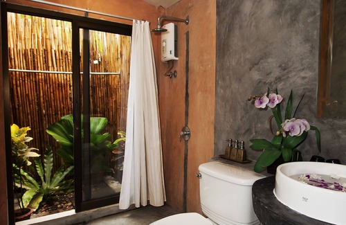 Thong Sala Resort | Relax at B52 Beach Resort: Poolside Escapes Await