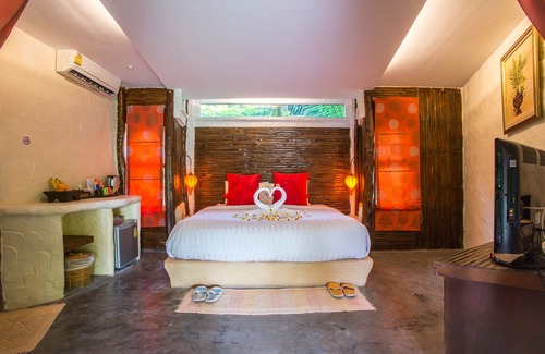 Thong Sala Resort | Relax at B52 Beach Resort: Poolside Escapes Await