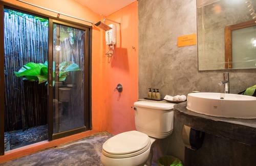 Thong Sala Resort | Relax at B52 Beach Resort: Poolside Escapes Await