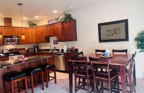 Quincy House | Relaxing B67-Unit Near Pool & Gorge Shuttle Access