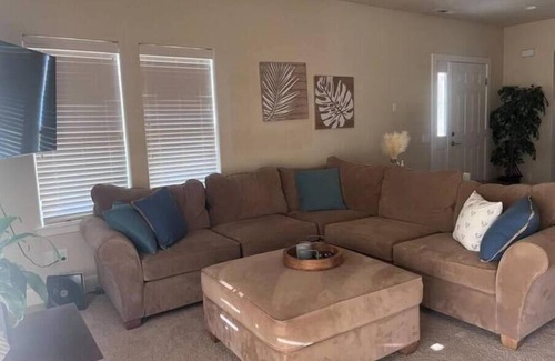 Quincy House | Relaxing B67-Unit Near Pool & Gorge Shuttle Access