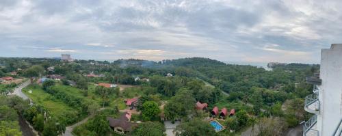 Baharu Apartment | Family-Friendly B7-2 @pd Marina Resort with Pool Access
