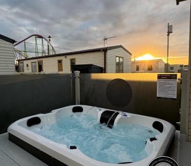 Addlethorpe Apartment | Top-Rated Family-Friendly Apartments in the UK with Pool