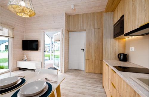Darlowko Ski Chalet | Discover Bałtyckie Domki Darłówko: Oceanfront Getaway