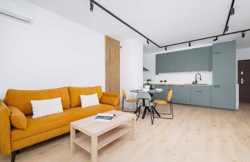 Katowice Apartment | Modern Apartment with Kitchen & Pet-Friendly in Bażantowa