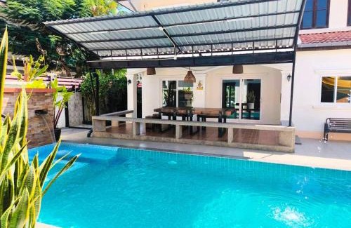 Hin Lek Fai House | Family-Friendly Baan Big Pool Villa with Top Amenities