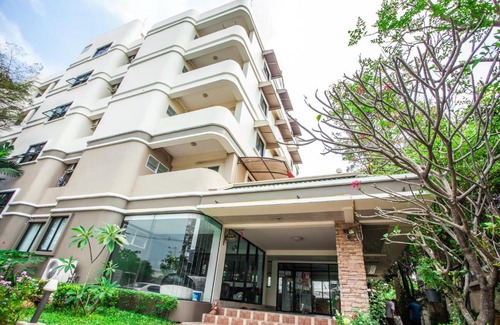 Rangsit Apartment | Cozy Baan Boonanan Apartment - Child Friendly Retreat