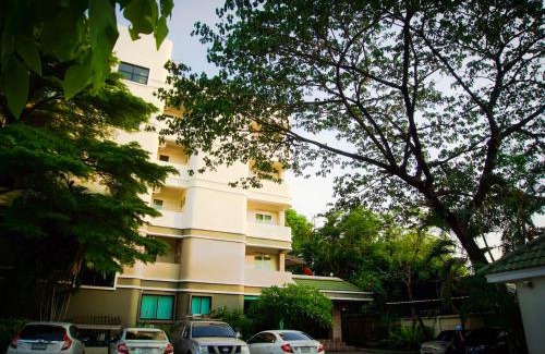 Rangsit Apartment | Cozy Baan Boonanan Apartment - Child Friendly Retreat
