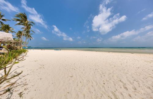 Hua Thanon Villa | Beachside Baan Buaa - Family-Friendly 3 Bed Pool Villa
