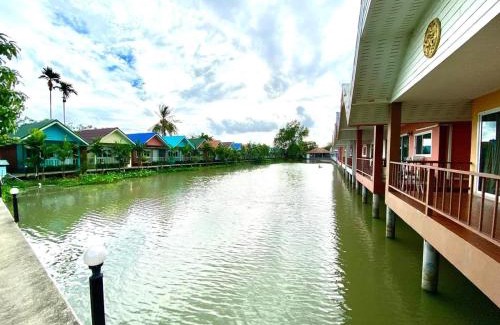 Bang Sao Thong Hotel | Budget-Friendly Baan Chay Namm Resort with Family Amenities