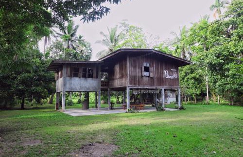 Chawang House | Top-Rated Bann Chi Homestay: Pet-Friendly & Family Welcome