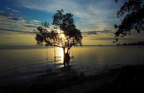 Ko Chang Resort | Idyllic Baan Chid Talay: Private Beach & Ocean Views