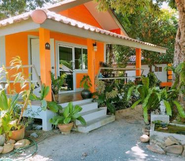Ko Chang Resort | Idyllic Baan Chid Talay: Private Beach & Ocean Views