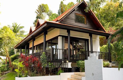 Ko Pha-ngan Villa | Experience Baan Chom Chan: Oceanfront Paradise with Pool