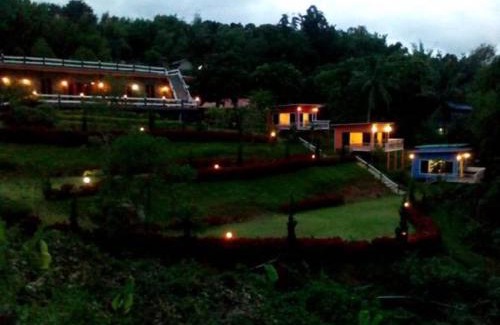 Sado Phong Resort | Budget-Friendly Baan Chuthamanee with Pool & Breakfast
