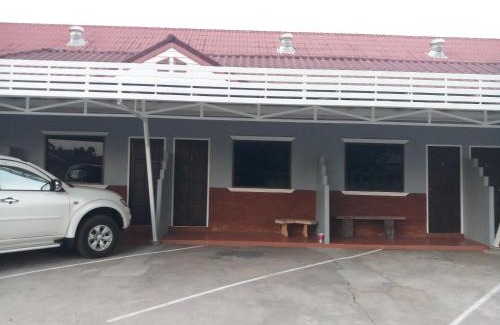 Kamphaeng Phet Hotel | Pet-Friendly Baan Din Baramee Resort with Family Amenities