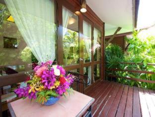 Khao Takiab Resort | Inviting Baan Duangkaew Resort: Kid-Friendly with Pool Access