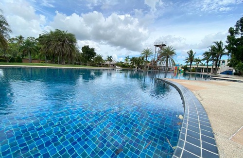 Huai Yai Villa | Family-Friendly BAAN DUSIT PATTAYA PARK VILLA & Water Park
