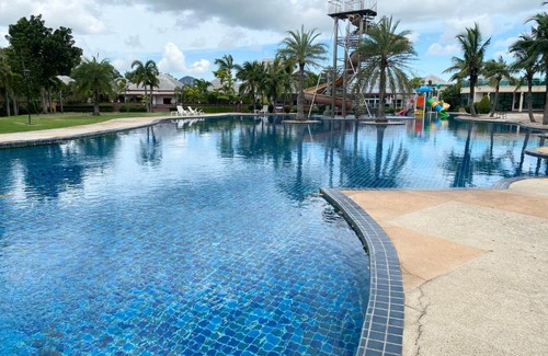 Huai Yai Villa | Family-Friendly BAAN DUSIT PATTAYA PARK VILLA & Water Park