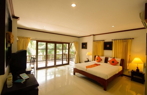 Thong Chai Hotel | Relax at Baan Grood Arcadia Resort & Spa with Ocean Views
