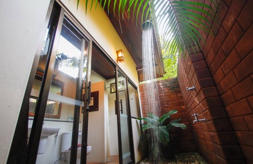 Thong Chai Hotel | Relax at Baan Grood Arcadia Resort & Spa with Ocean Views