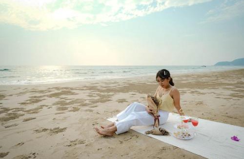 Khlong Khut Resort | Relax at Baan Imm Sook Resort with Oceanfront Views