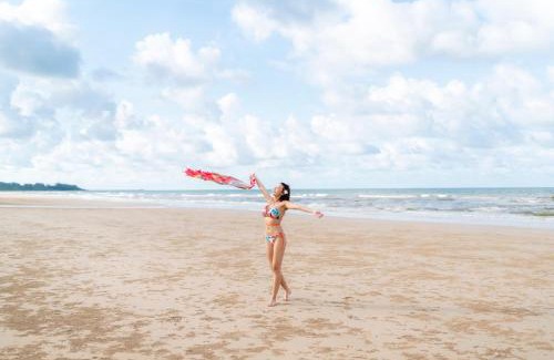Khlong Khut Resort | Relax at Baan Imm Sook Resort with Oceanfront Views