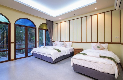 Khlong Khut Hotel | Relax at Baan Imm Sook Resort with Pool & Family Amenities