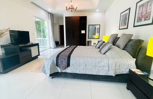 Pak Chong Hotel | Experience Baan Ing Khao: Guest Rated 10/10 with Pool