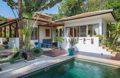 Bophut Villa | Experience Bophut Fishing Village: Rated 9.8, Oceanfront Bliss
