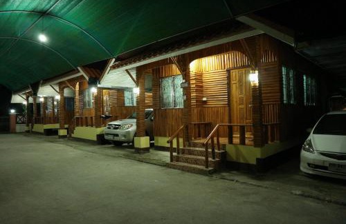 Mae Sariang House | Discover Family-Friendly Comfort at Baan Khue Wieng Resort