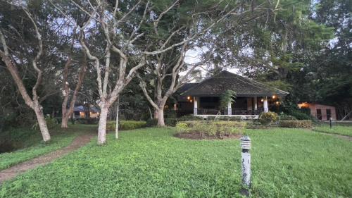 Phrao Cabin | Budget-Friendly Baan Korbsuk Teak Cabins for Families & Pets