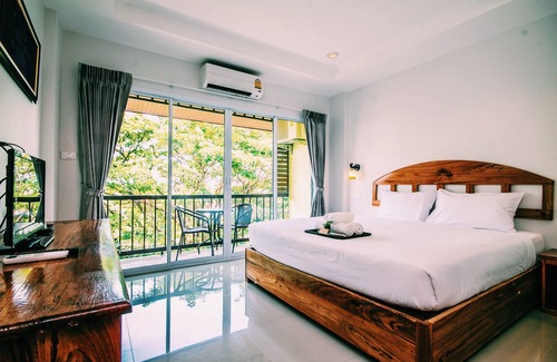 Mak Khaeng Hotel | Discover Baan Krittika: Family-Friendly with Breakfast Included