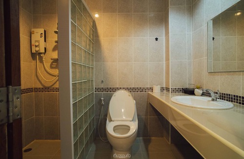 Mak Khaeng Hotel | Discover Baan Krittika: Family-Friendly with Breakfast Included