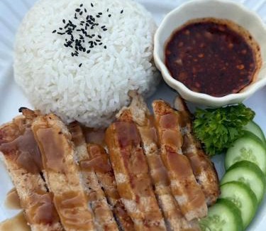 Thung Saliam House | Welcoming Baan Maneekan: Family-Friendly with Breakfast