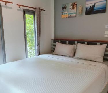 Chaloklum Resort | Discover Baan Moonchan House: Guest Rated 9.3/10