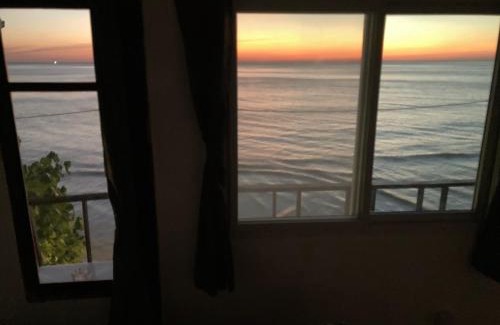 Ko Chang Hotel | Beachfront Ban_na Resort with Ocean View - Guest Rated 9/10