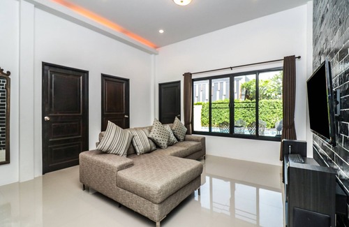 Hua Hin Hotel | Elegant Baan Noppadol Hua Hin Loft Hotel - Rated 9.2/10
