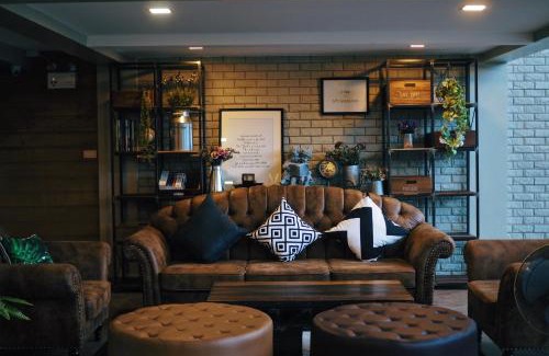 Dok Mai Apartment | Budget-Friendly Baan Noppadol with Breakfast & Family Amenities
