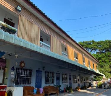 Wieng House | Budget-Friendly Baan Nukanong Guesthouse with Family Amenities