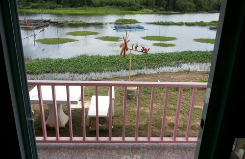 Uthai Thani House | Family-Friendly Baan Oei Erng - Rated 10/10 by Guests